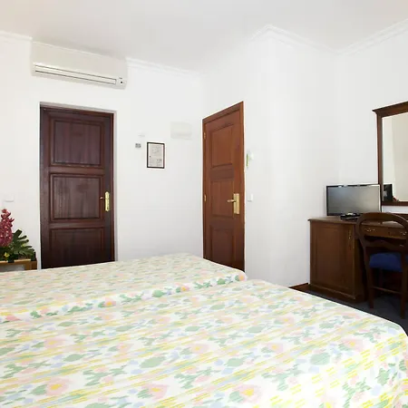 Sis Pins Hotel 3*
